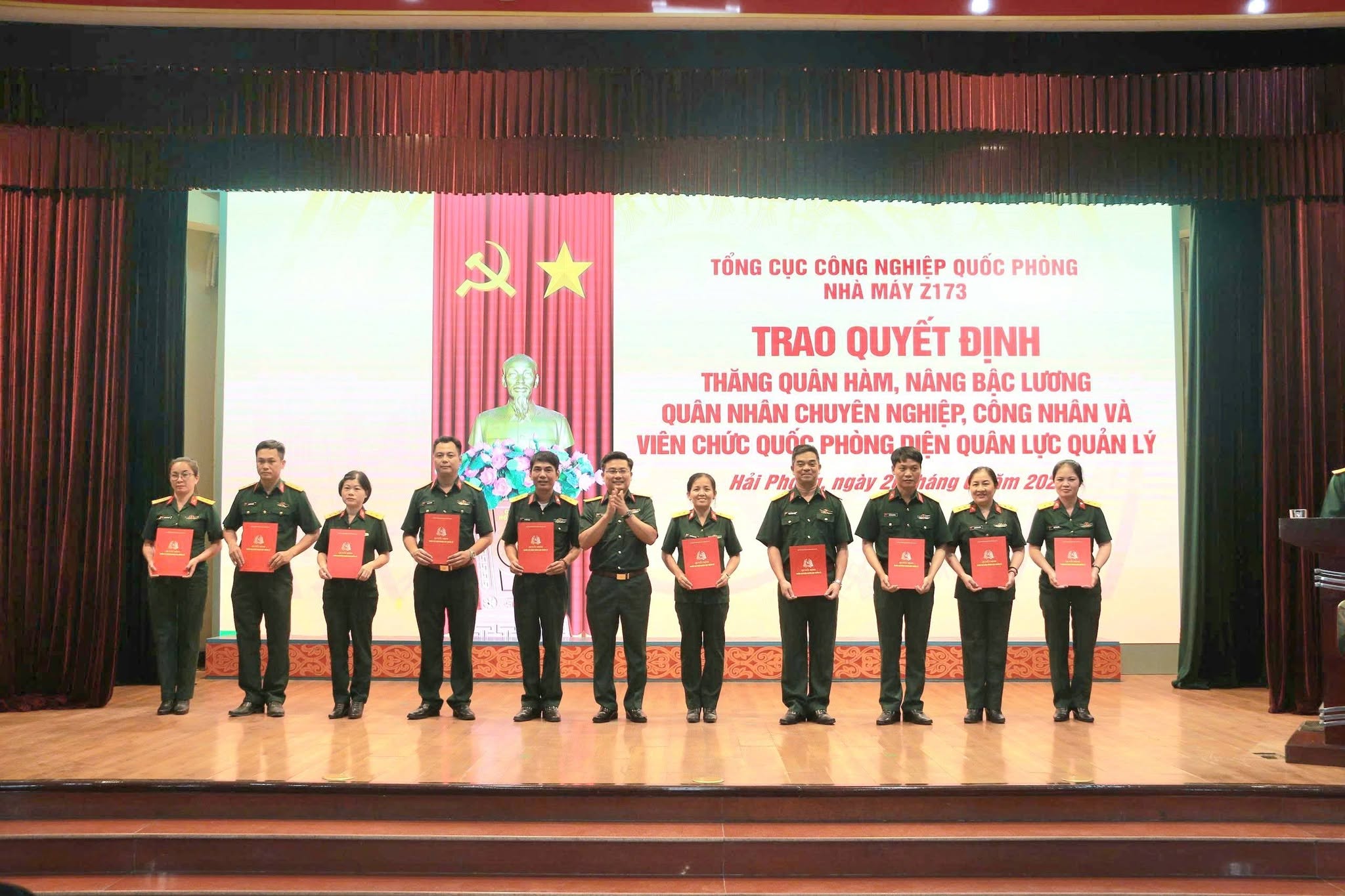 NHÀ MÁY Z173 TỔ CHỨC CÔNG BỐ VÀ TRAO QUYẾT ĐỊNH THĂNG QUÂN HÀM,  NÂNG BẬC LƯƠNG QNCN, CN&VCQP NĂM 2026